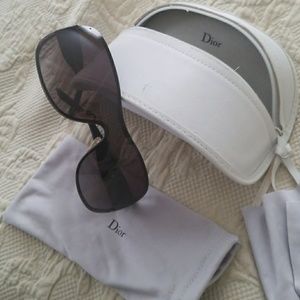 Women's  sunglasses